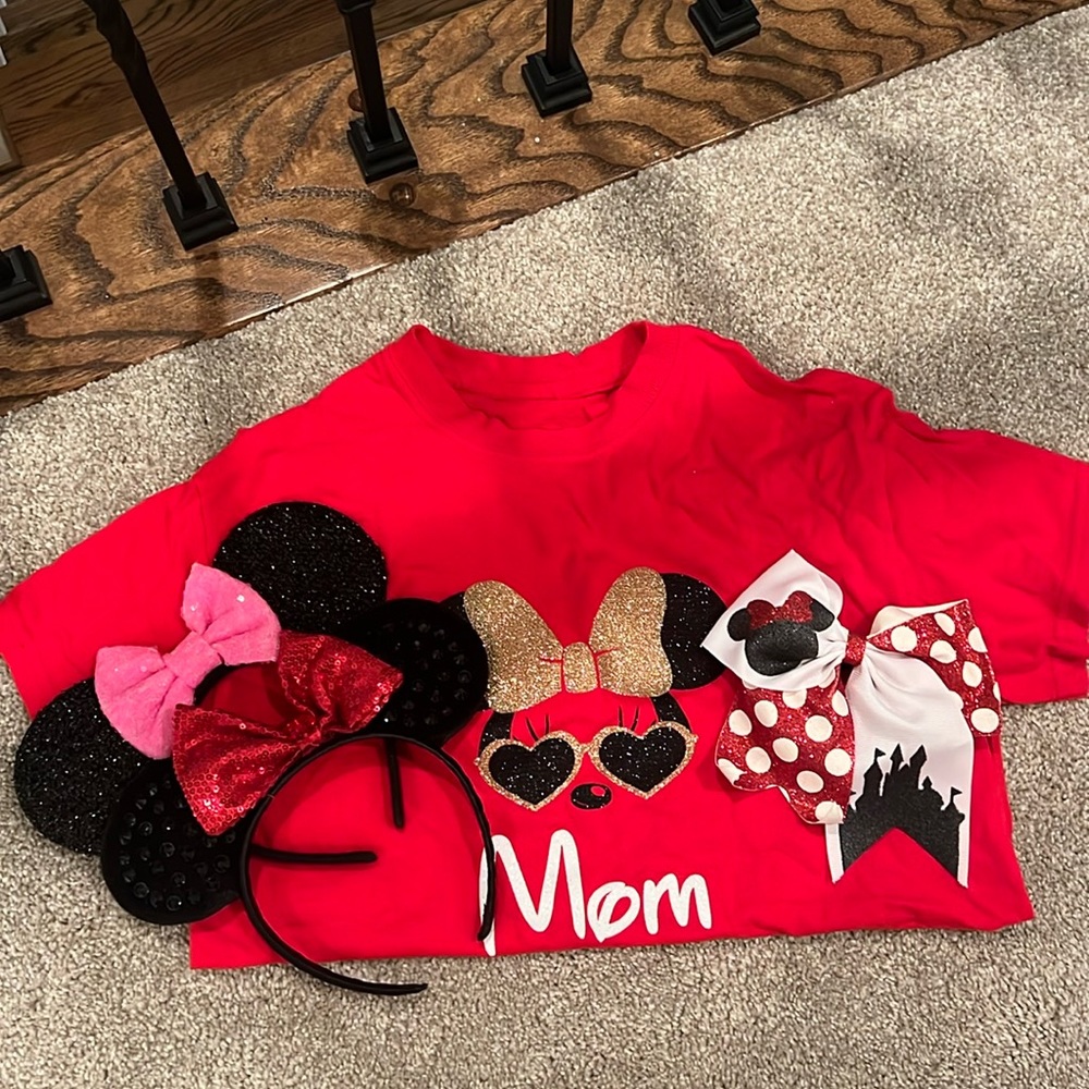 Mom Minnie Lot